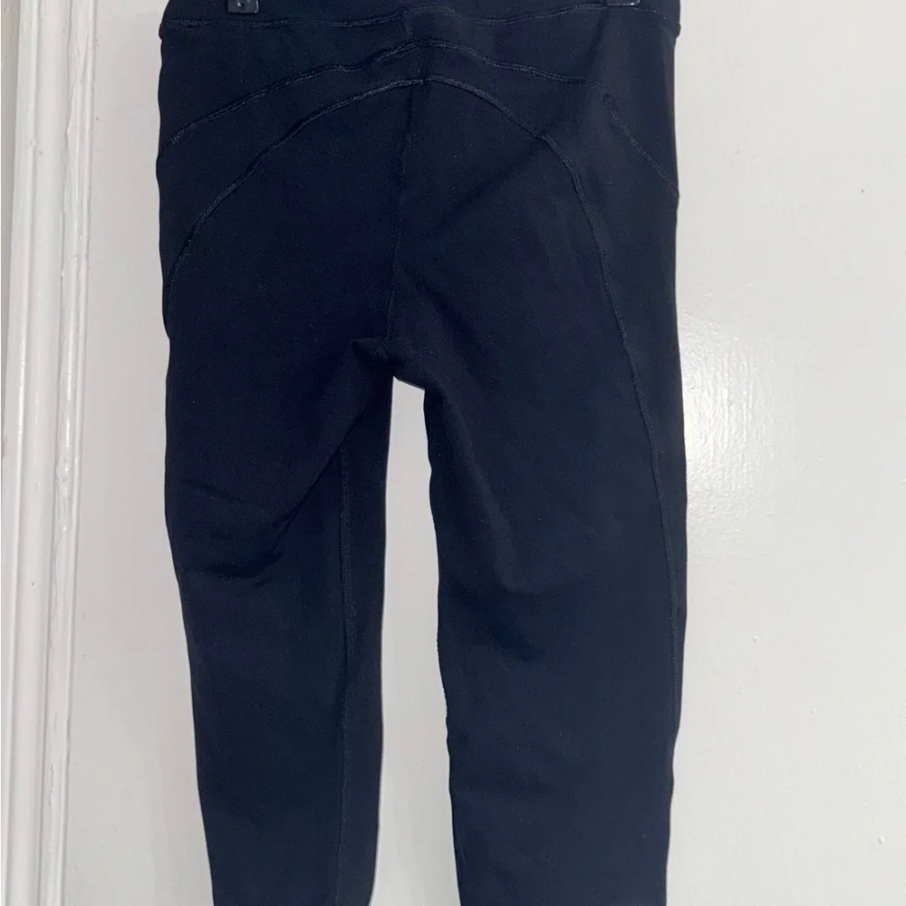 Alo yoga high rise cropped pants size Small 16”